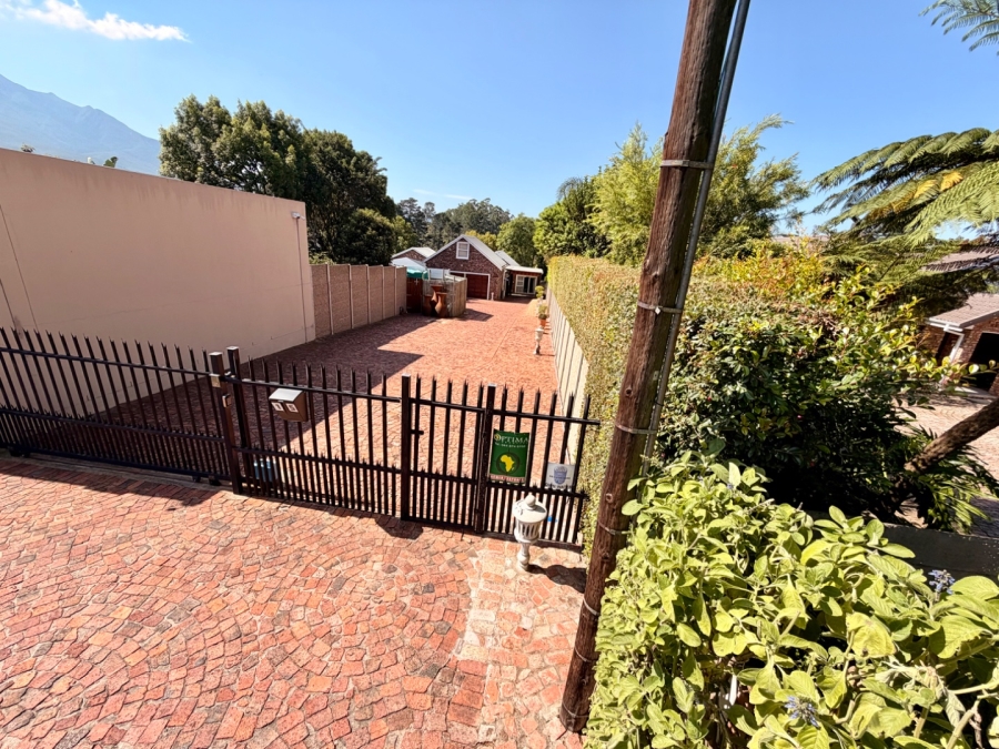 7 Bedroom Property for Sale in Heather Park Western Cape